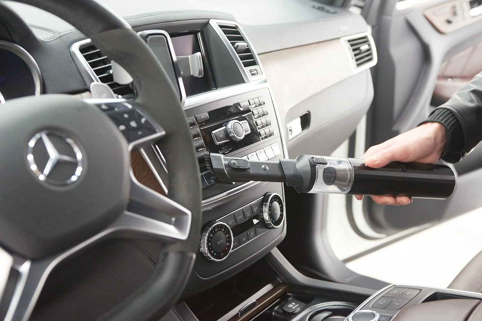 cordless handheld vacuum for Toyota RAV4